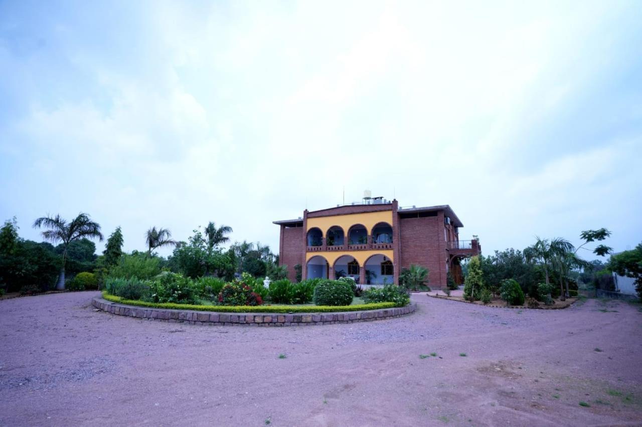Lalita Countryside Bed & Breakfast Khajuraho