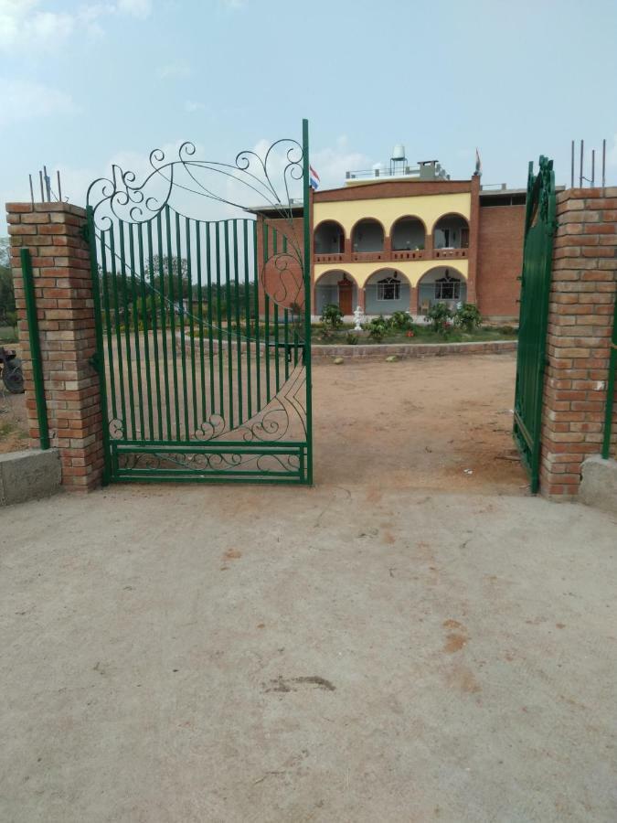 Lalita Countryside Bed & Breakfast Khajuraho